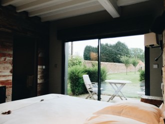 a_cour_de_remi_terras